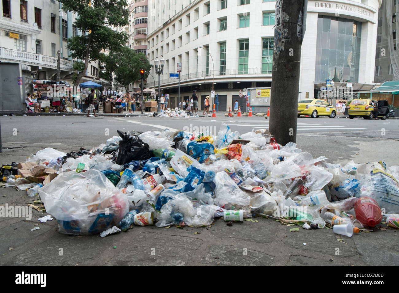 Rubbish heaps hires stock photography and images Alamy