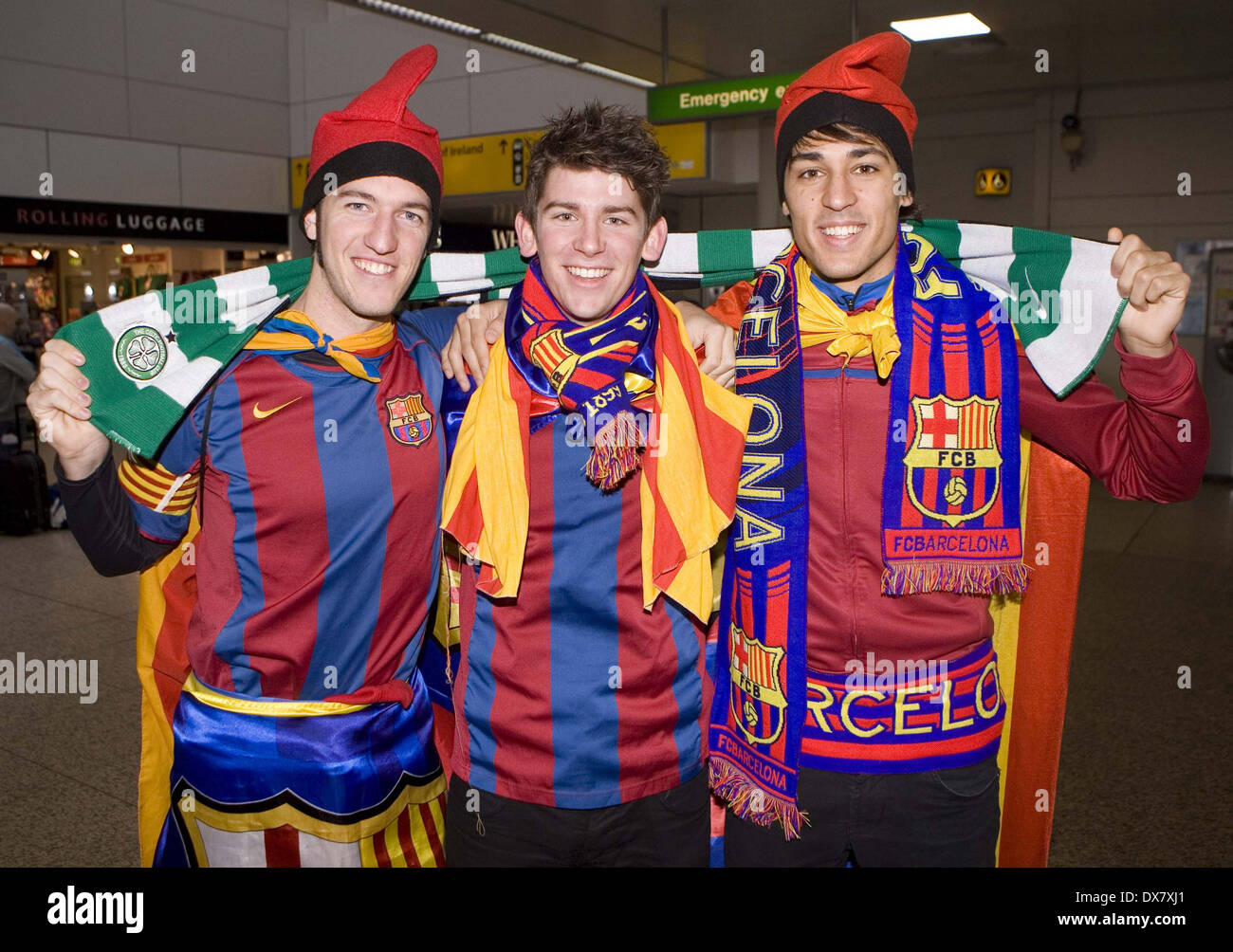 FC Barcelona await the team at Glasgow Airport Glasgow, Scotland - 06.11.12 Featuring: FC fans await the team at Glasgow Airport When: 06 Nov Stock Photo - Alamy