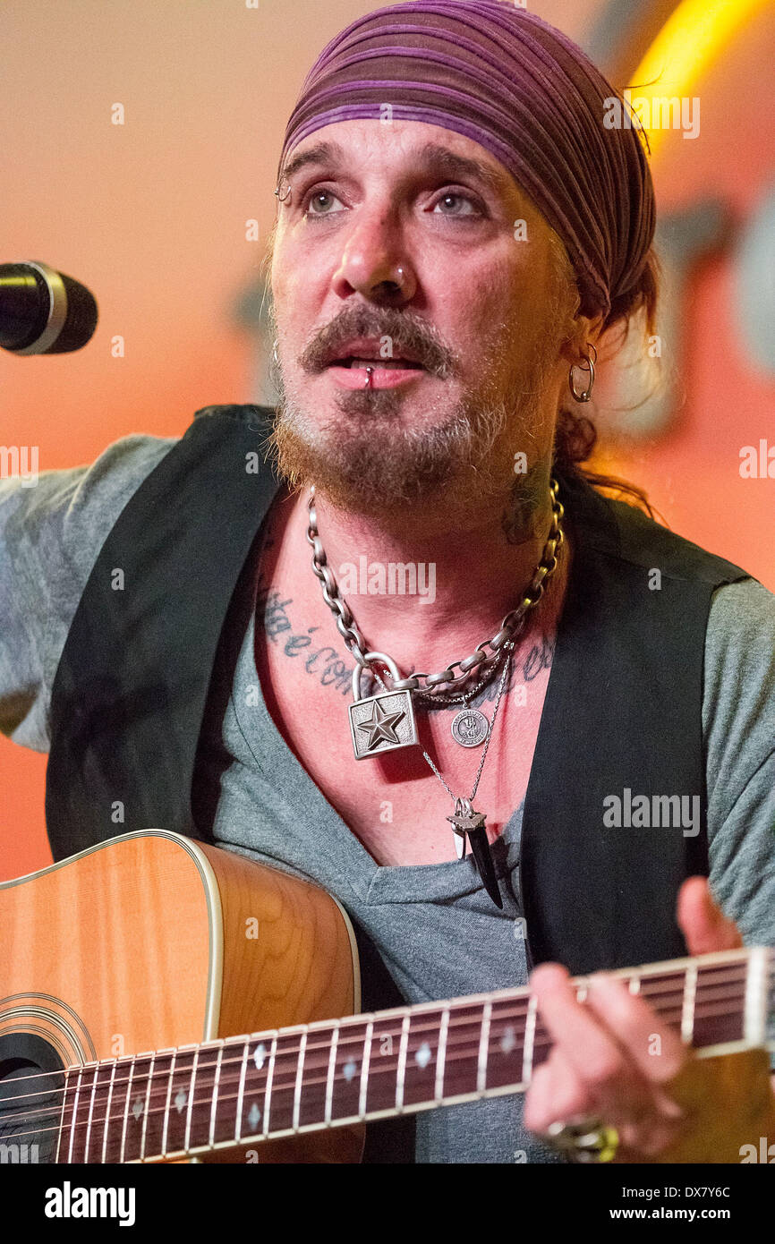 John corabi hi-res stock photography and images - Alamy