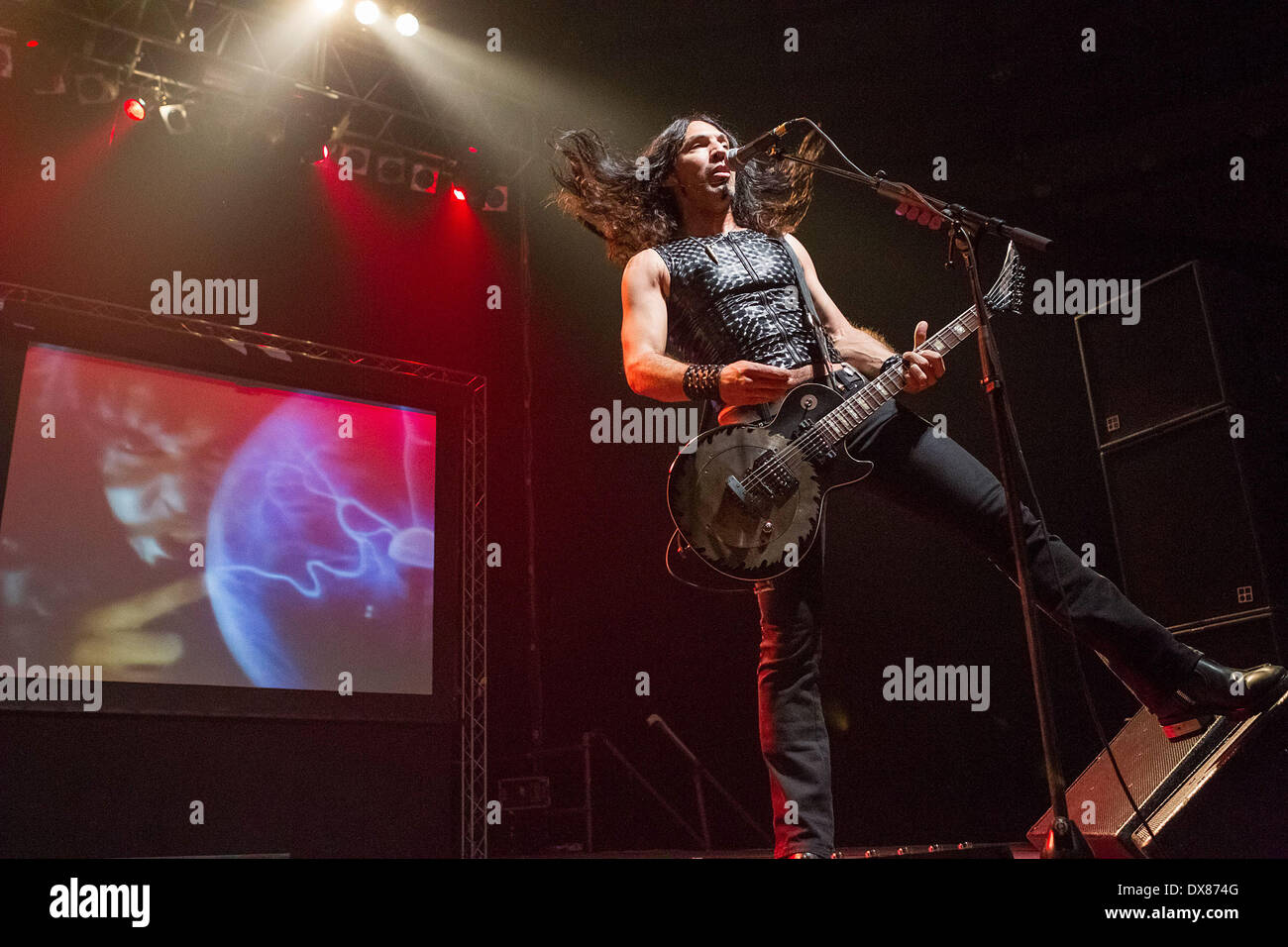 Mike Duda of W.A.S.P. performing live at Campo Pequeno