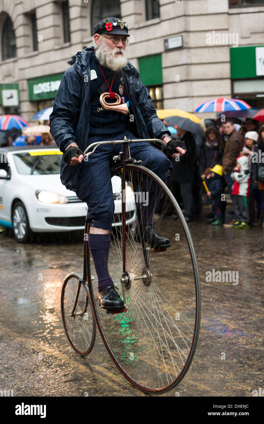 Old man bike funny hi res stock photography and images Alamy