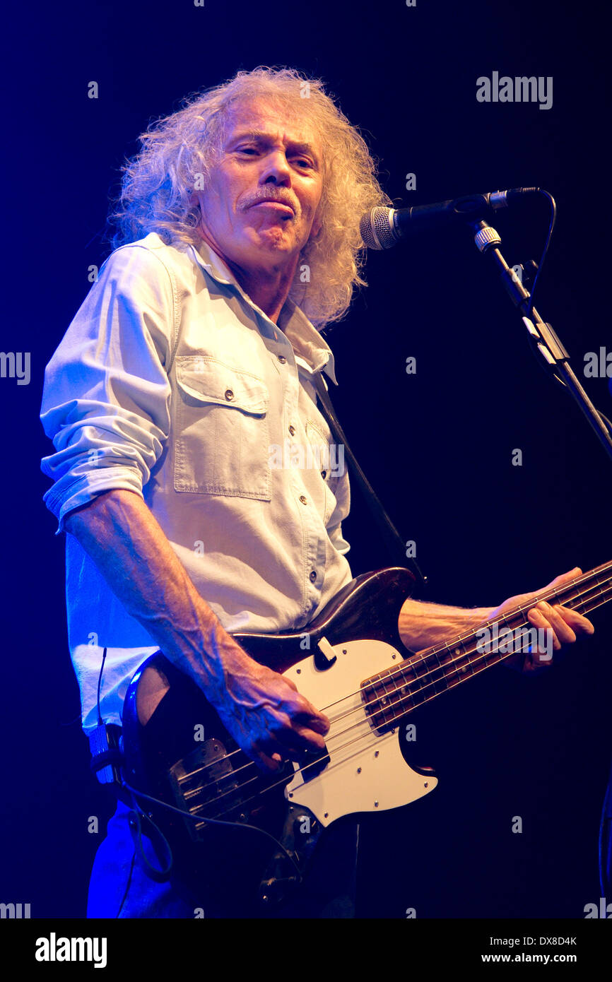 Quo live