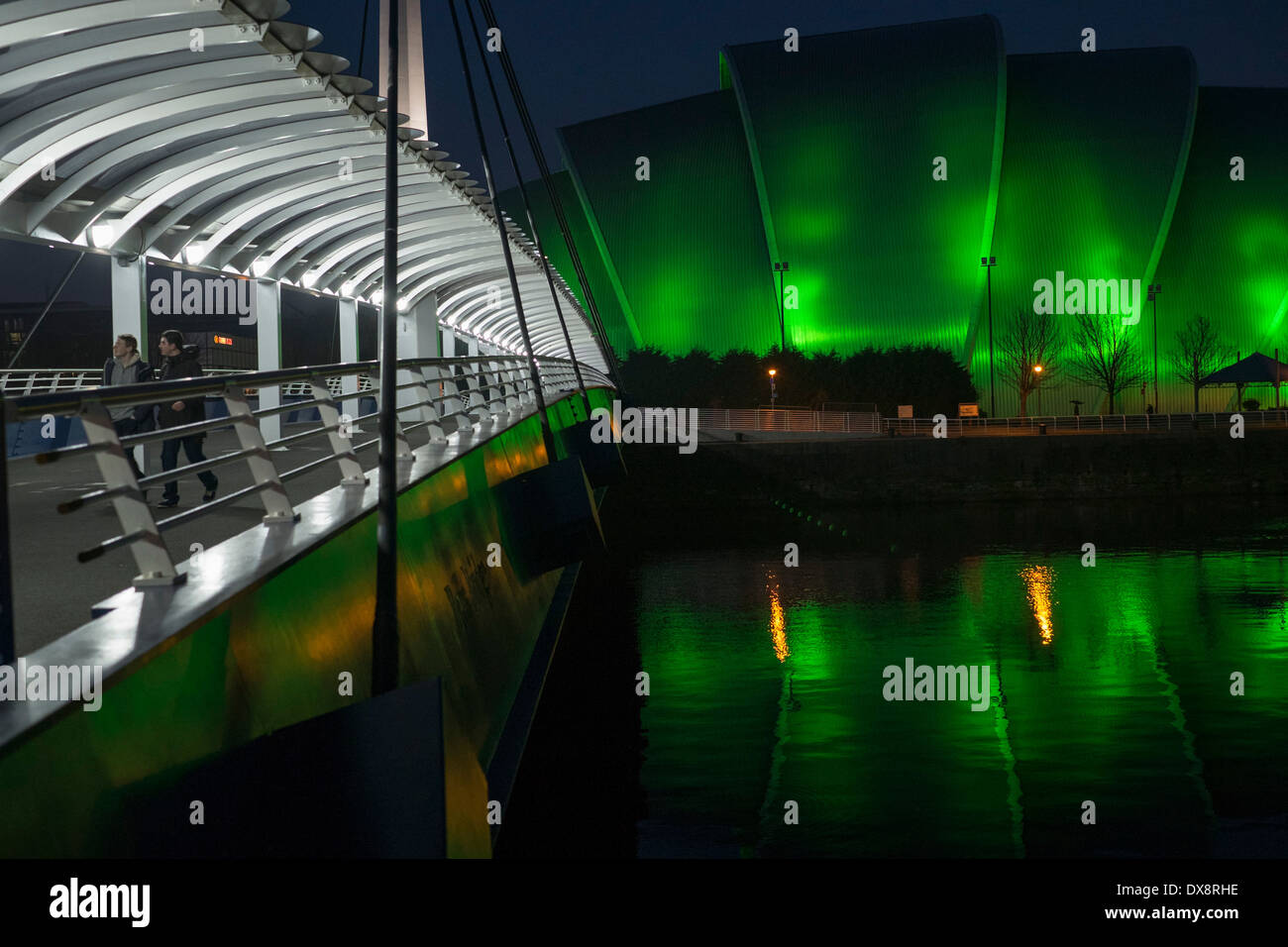 The Bells Bridge and the Clyde Auditorium on the river Clyde Stock ...