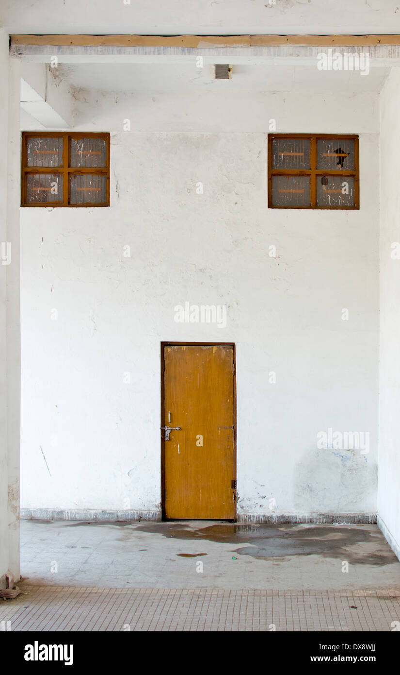 Wall windows door hi-res stock photography and images - Alamy