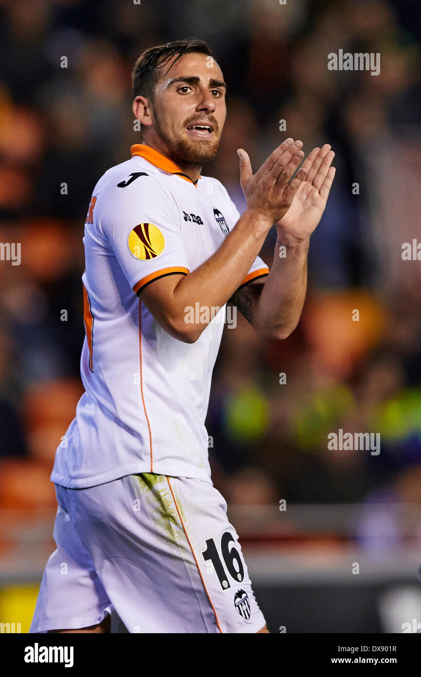Valencia, Spain. 20th Mar, 2014. Forward Paco Alcacer of Valencia CF applauds the fans during the Europa League game between Valencia CF and PFC Ludogorets Razgrad at Mestalla stadium, Valencia Credit:  Action Plus Sports/Alamy Live News Stock Photo