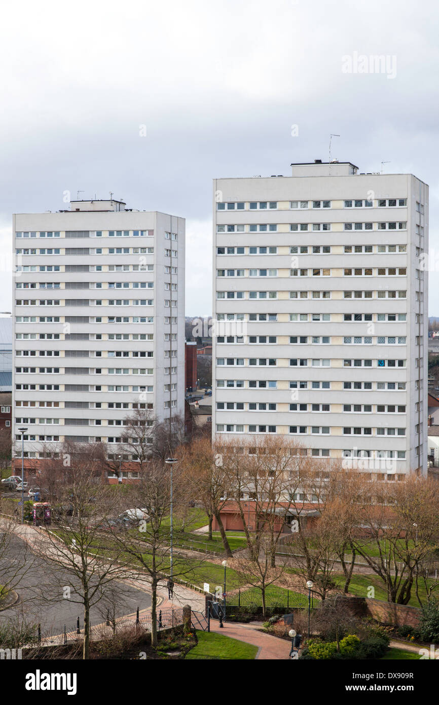 High rise apartments birmingham england hires stock photography and