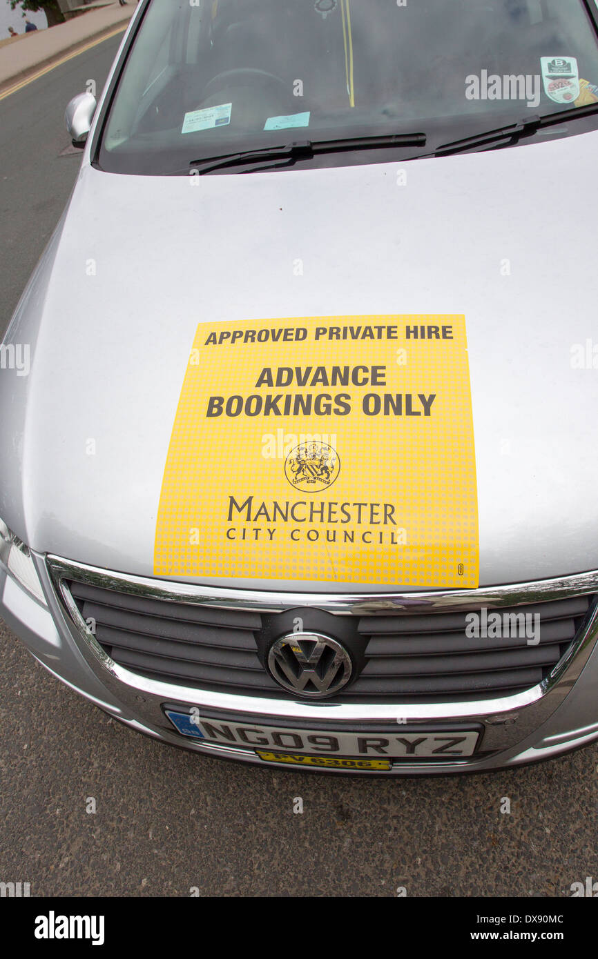 Approved Private Hire Advance bookings only sign Stock Photo