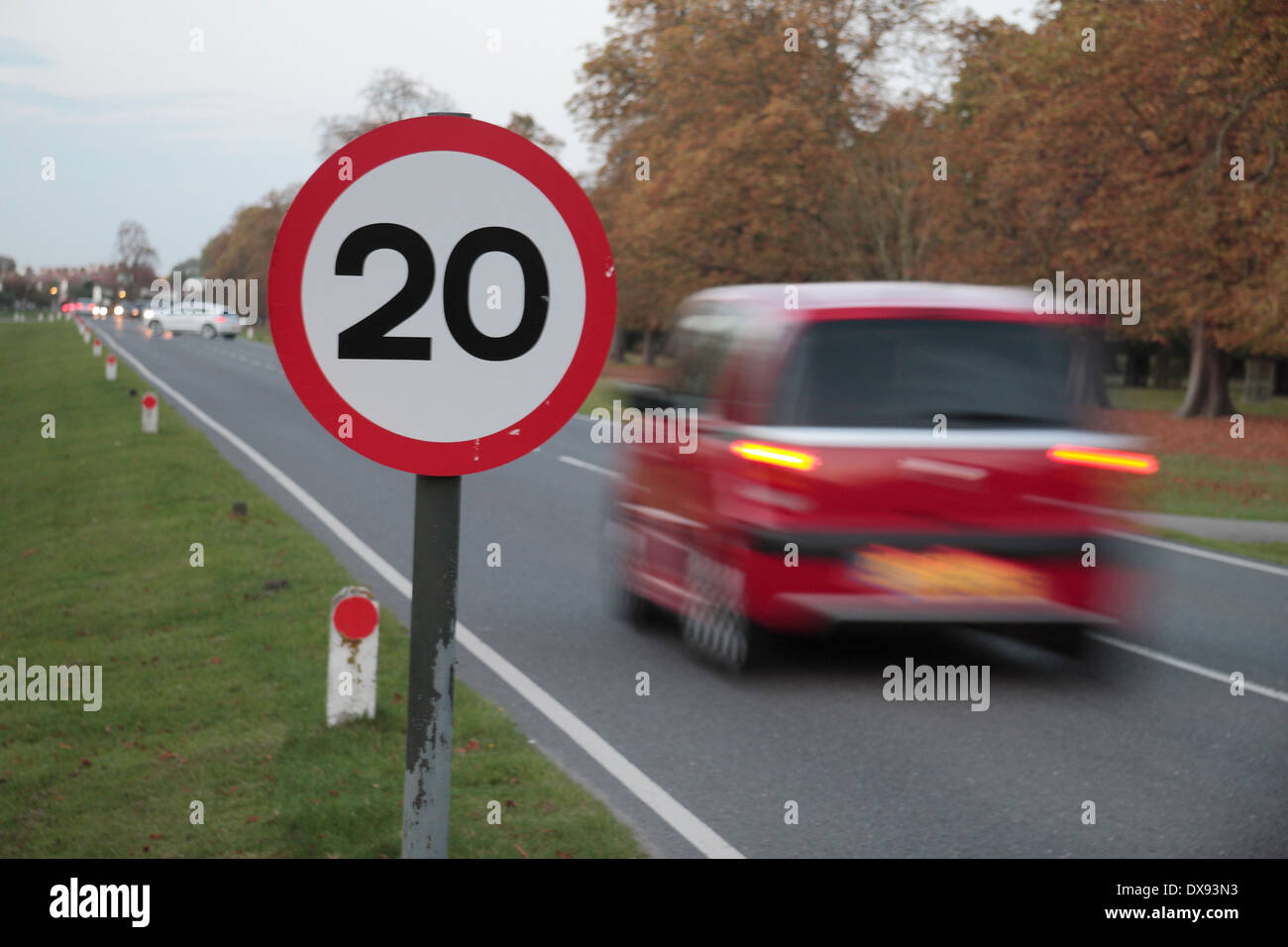 20mph Speed Limit Uk High Resolution Stock Photography and Images Alamy