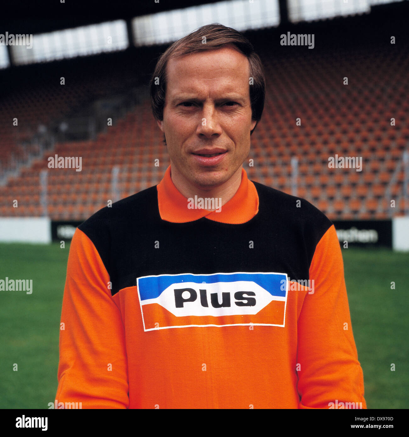 Goalkeeper 1980 hires stock photography and images Alamy