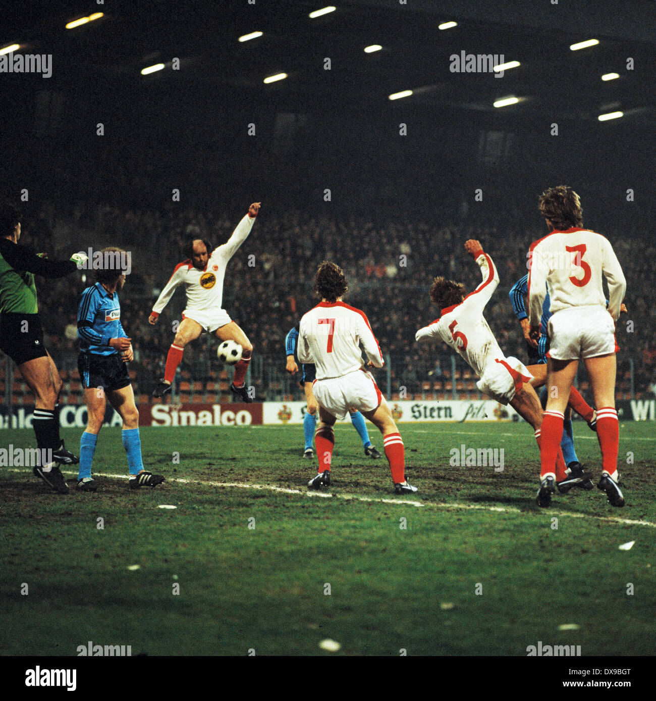 1970s sport football action hires stock photography and images Alamy