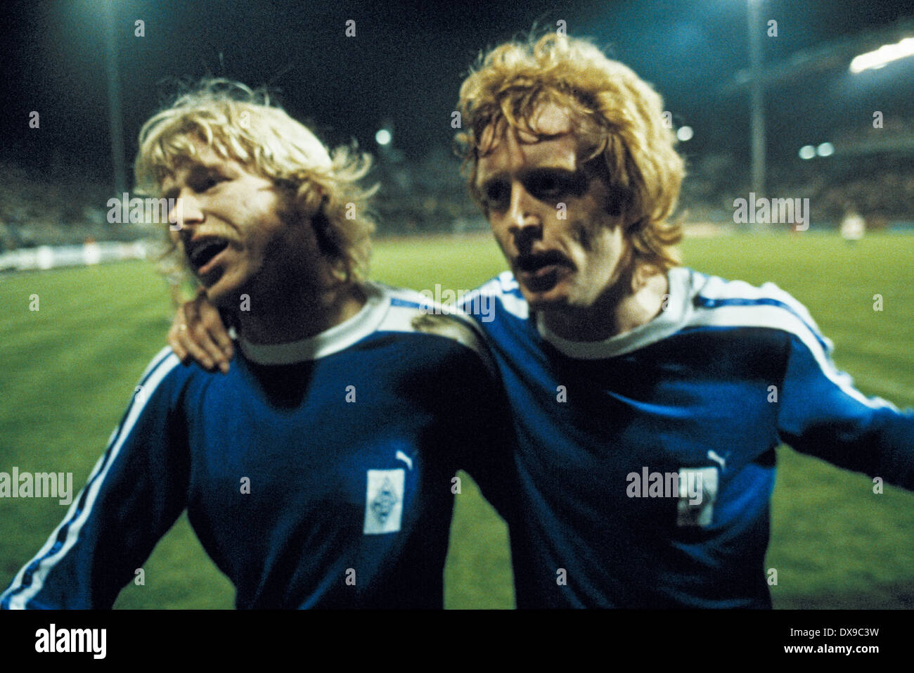 football, UEFA Cup, Europa League, 1979/1980, semifinal, return leg,  Stadium am Boekelberg, Borussia Moenchengladbach versus VfB Stuttgart 2:0,  end of the game, Gladbach in the final match, Karl Del Haye (MG) left