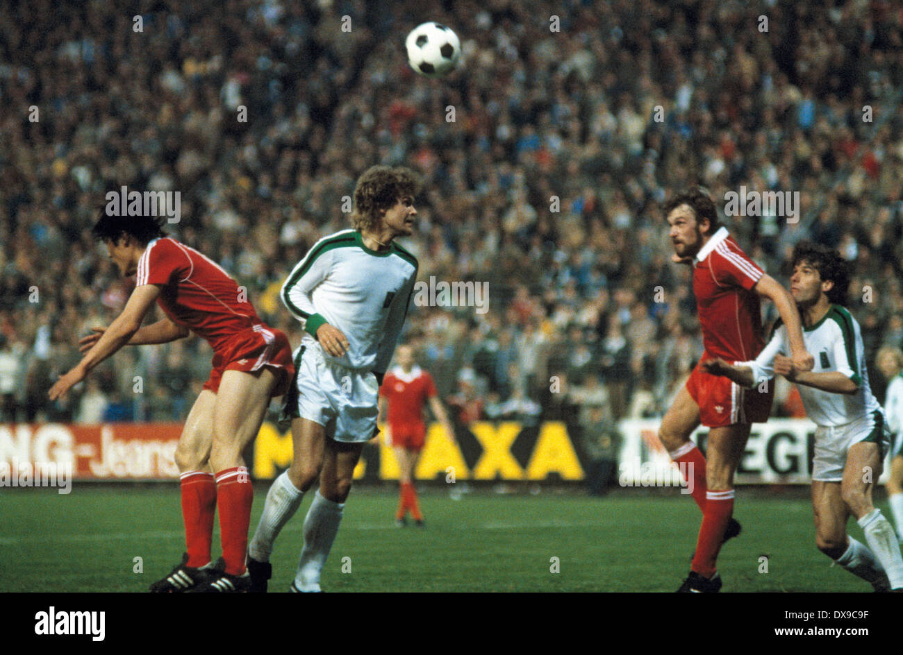 France Football Du 22/05/1979 – FIFA 75 Ans, Vogts, Strasbourg – édition Originale
