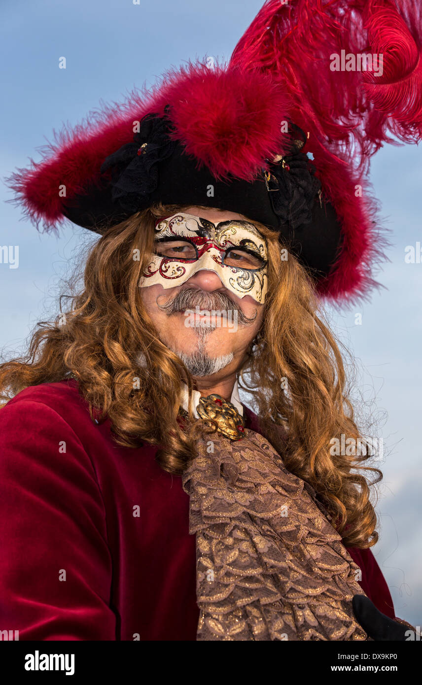 Man dressed in traditional venetian hi-res stock photography and images ...