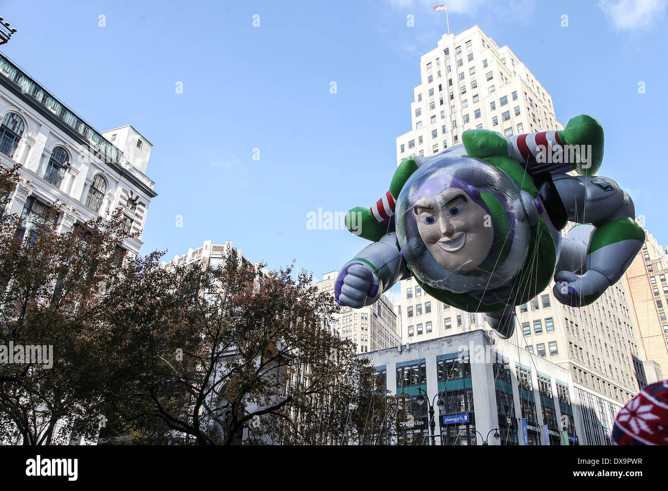 Buzz Lightyear 86th Annual Macy's Thanksgiving Day Parade Featuring ...