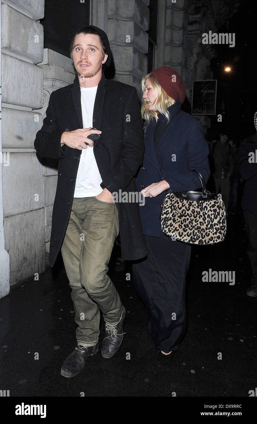 Kirsten Dunst and her boyfriend Garrett Hedlund enjoy a Thanksgiving