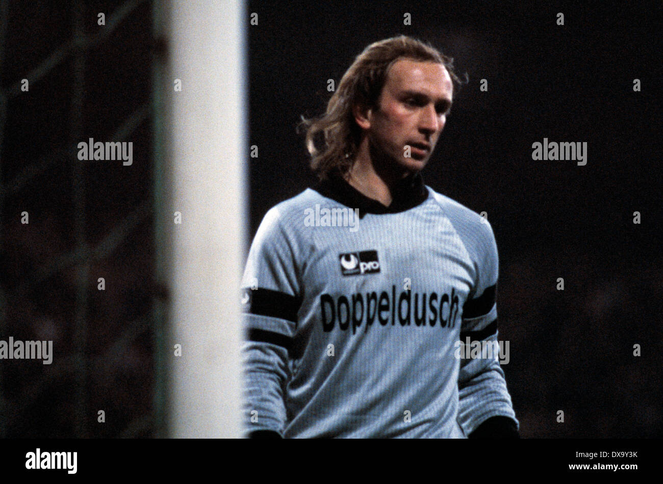 Josh Wolff of 1860 Munich leads the ball during the soccer friendly FC  Bayern Munich vs TSV 1860 Munich at Allianz-Arena in Munich, Germany, 26  January 2008. Photo: Daniel Karmann Stock Photo - Alamy