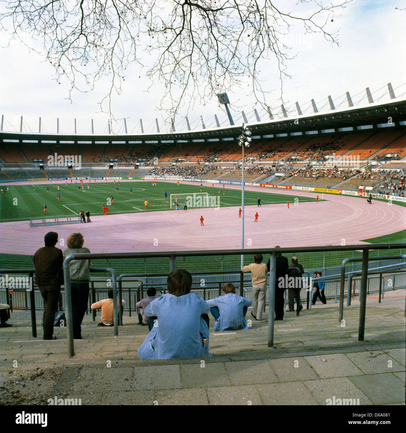 football, Bundesliga, 1980/1981, Rhine Stadium, Fortuna Duesseldorf versus  VfB Stuttgart 3:1, general view of the Rhine Stadium, few visitors Stock  Photo - Alamy