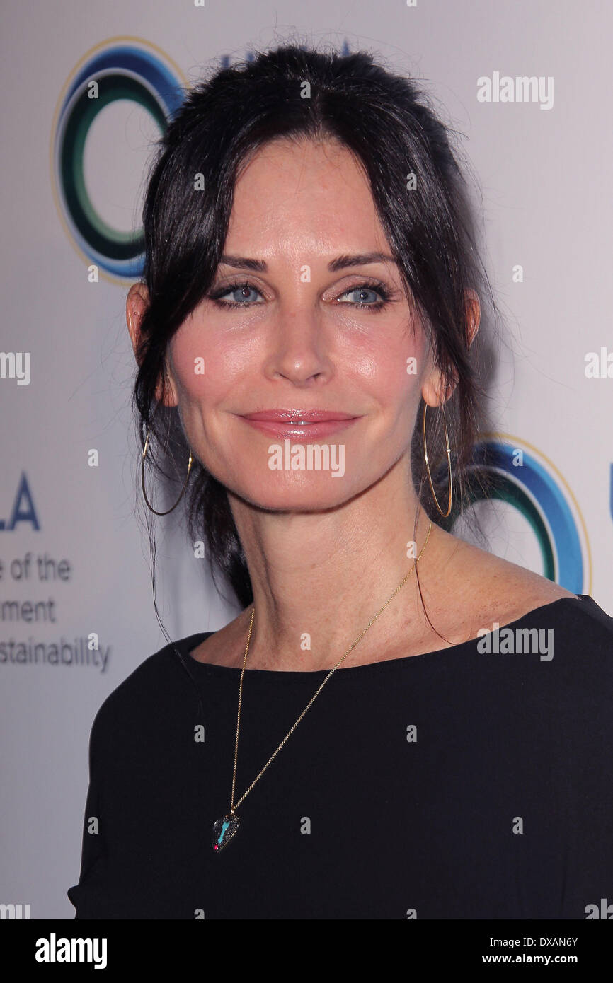 Los Angeles, California, USA. 21st Mar, 2014. Courtney Cox attends ''An ...
