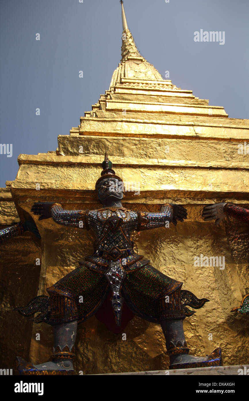 Guardian statue at The Grand Palace Temple in Bangkok , Thailand Stock ...