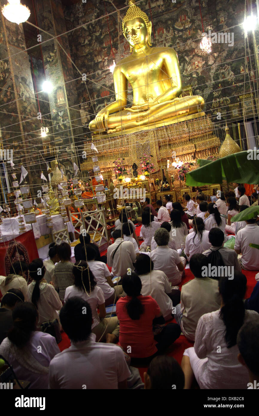 Buddhist new year buddha hires stock photography and images Alamy