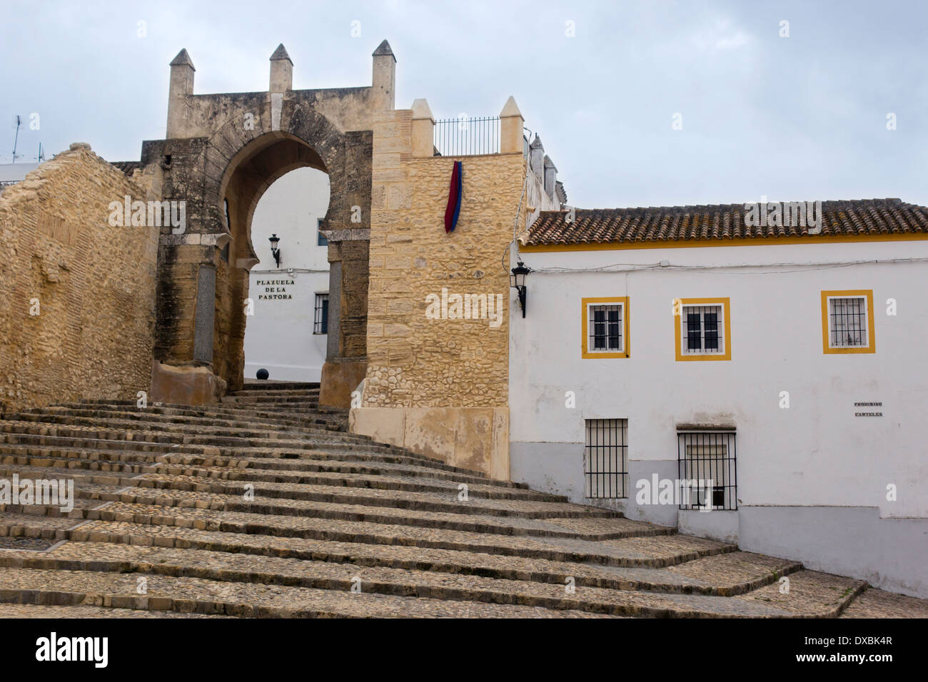 Medina Sidonia, Cadiz Province, Andalusia, Spain. Arco de la Pastora and city walls. Stock Photo