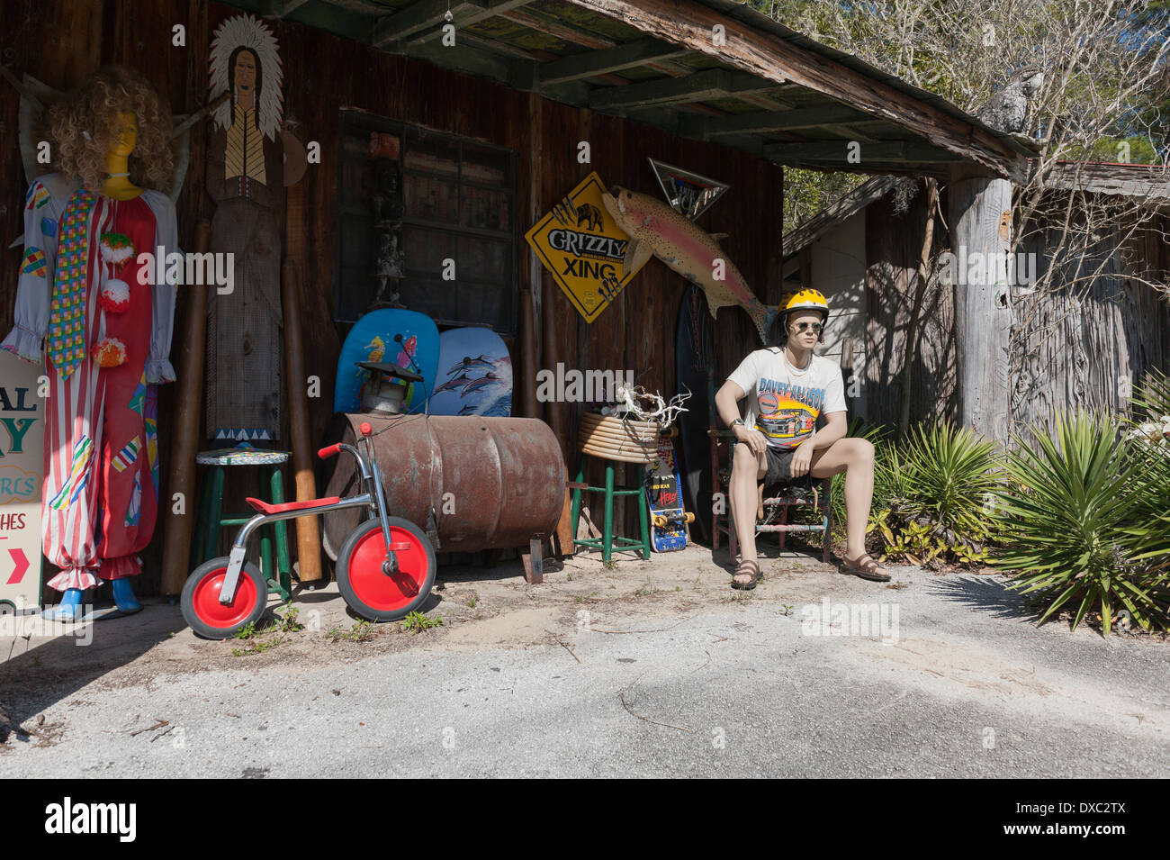Vintage hard hat hi-res stock photography and images - Alamy