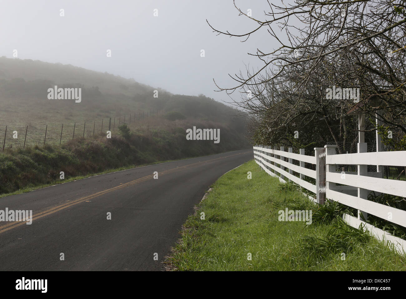 Narrow curve hi-res stock photography and images - Alamy