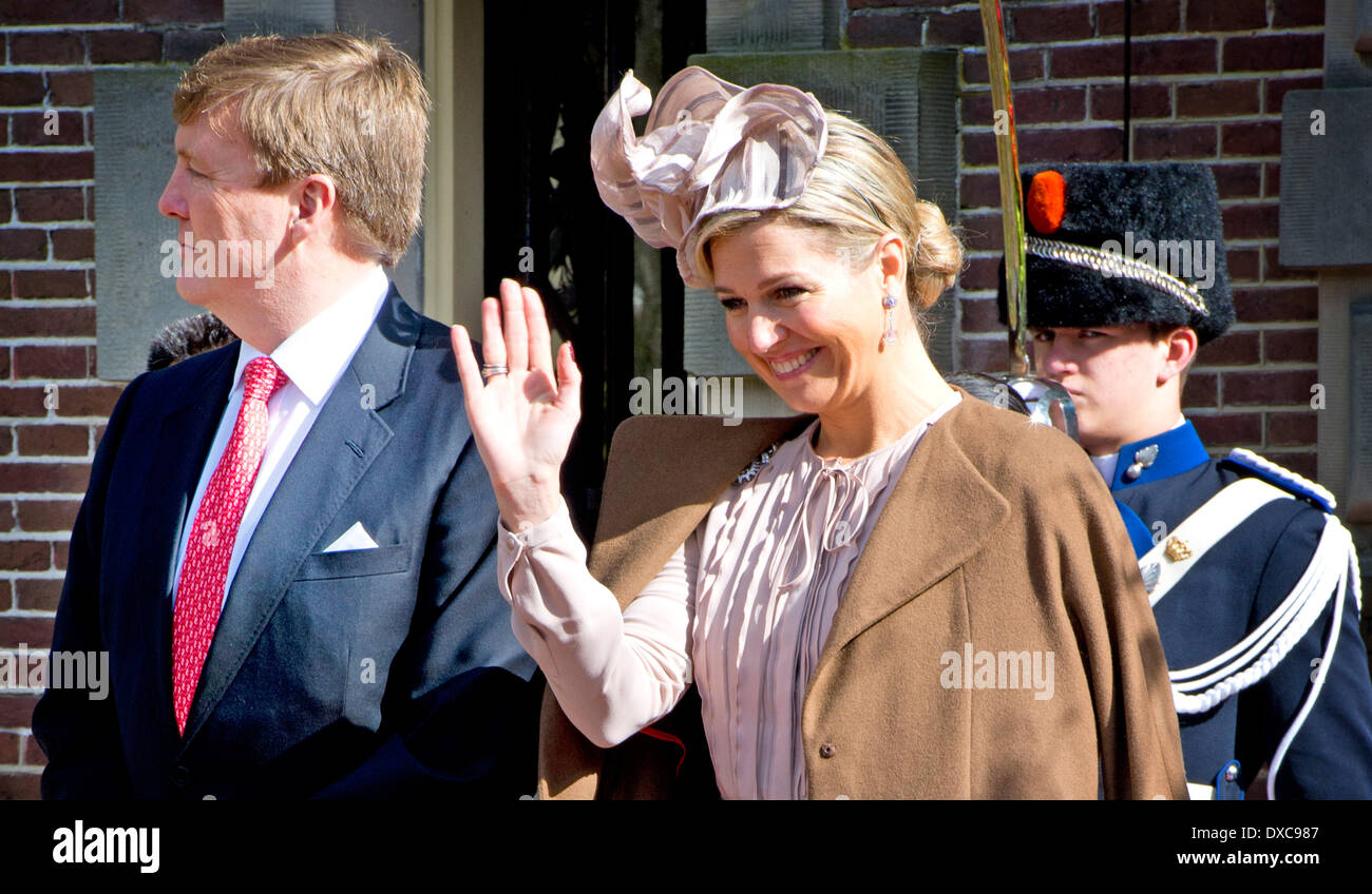 King Willem-Alexander and Queen Maxima of The Netherlands visit castle ...