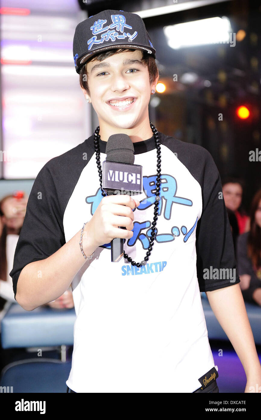 Austin Mahone interview and performance on Much Music's NEW.MUSIC.LIVE.  Toronto, Canada - 03.12.12 Stock Photo - Alamy