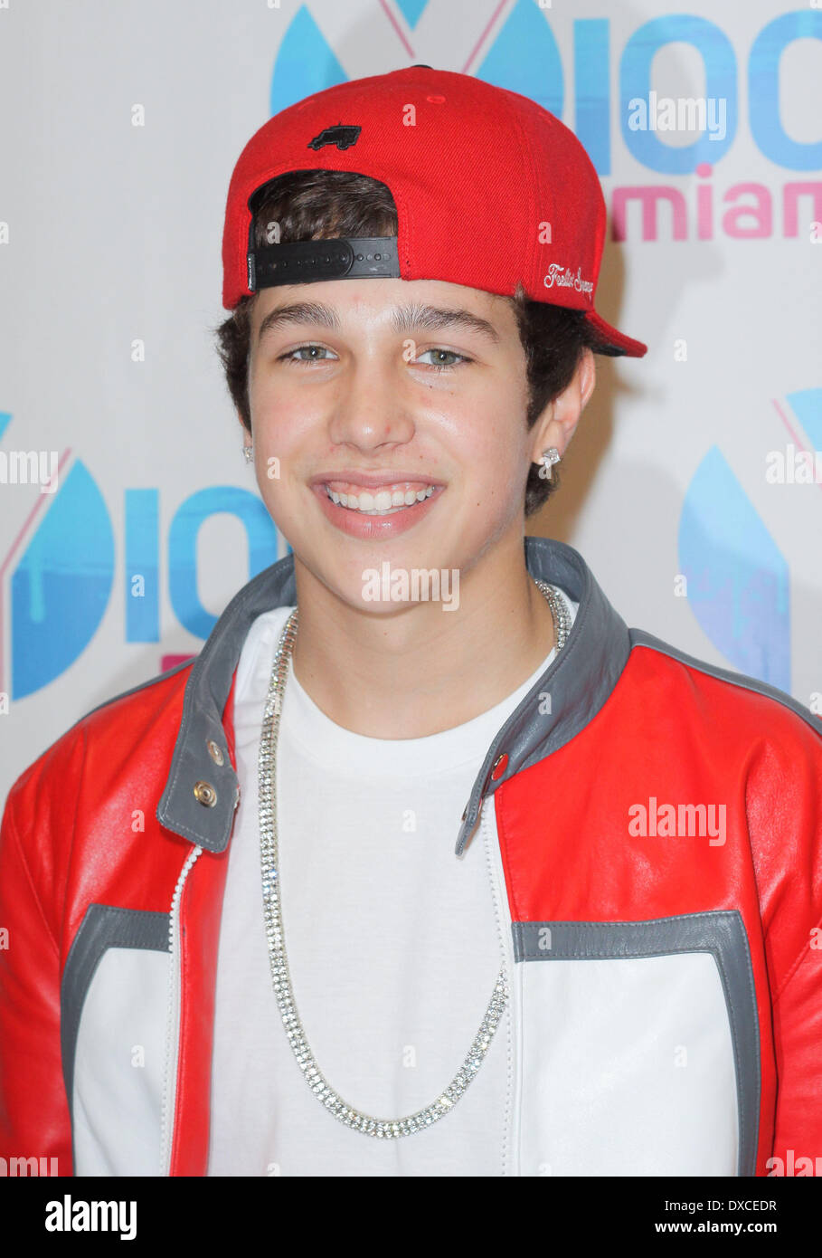 Austin Mahone Y100's Jingle Ball 2012 at the BB&T Center - Arrivals Miami,  Florida - 08.12.12 Featuring: Austin Mahone Where: U Stock Photo - Alamy