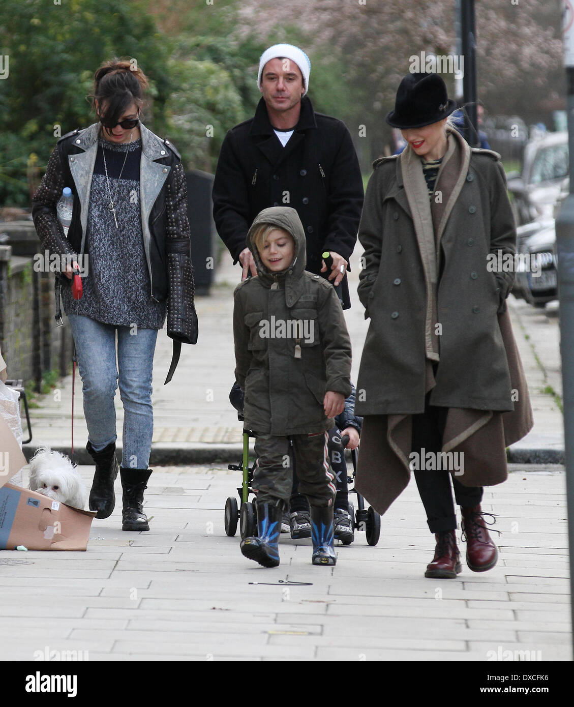 Chrishell Stause sigue criticando a Gwen Stefani por su asociación con una  aplicación de oración antiaborto: \, image size:1129x1390