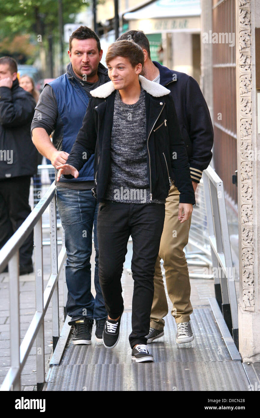 Louis Tomlinson One Direction arriving at BBC Radio 1 London, England -  06.10.12, Featuring: Loui Stock Photo - Alamy