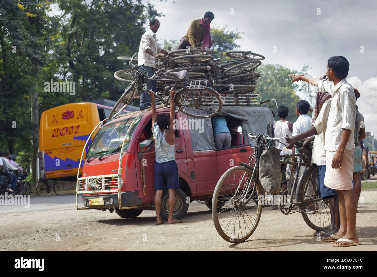 India tempo hi-res stock photography and images - Alamy