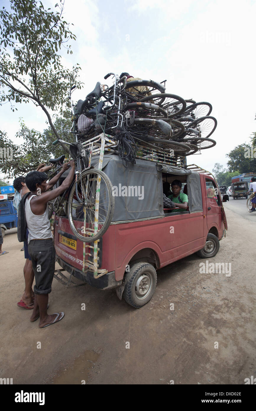 Tempo india hi-res stock photography and images - Alamy