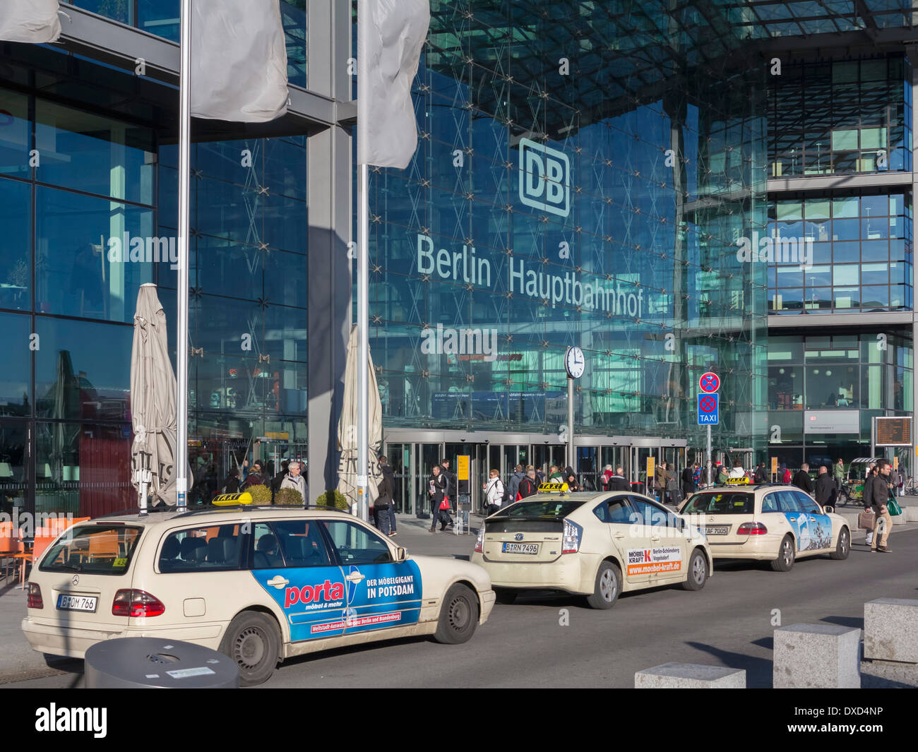 Taxi berlin hires stock photography and images Alamy
