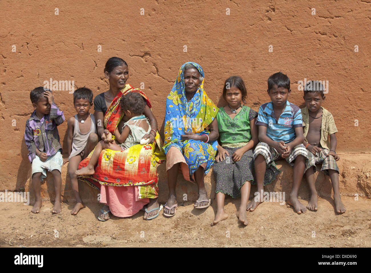 Women and children of the village hi-res stock photography and images ...