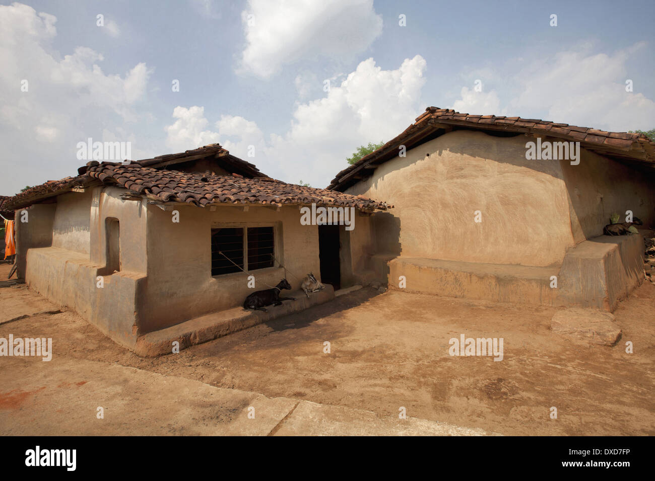 Tribal house. Santhal tribe. Jarkatand village, Bokaro district Stock