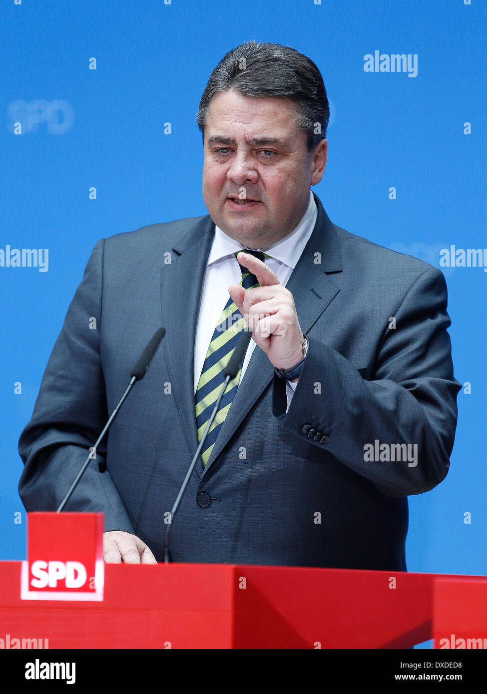 Berlin, Germany. 24th Mar, 2014. Statement on energy policy with Sigmar Gabriel, SPD Chief and Miniter of Economy, and Hannelore Kraft, Minister-President of North Rhine-Westphalia, and Malu Dreyer, Minister-President of Rhineland-Palatinate, and the Deputy Prime Minister of Baden-WÃƒÂ¼rttemberg Nils Schmid at Willy-Brandt-Haus in Berlin./Picture: Sigmar Gabriel, SPD Chief and Miniter of Economy. Credit:  Reynaldo Paganelli/NurPhoto/ZUMAPRESS.com/Alamy Live News Stock Photo