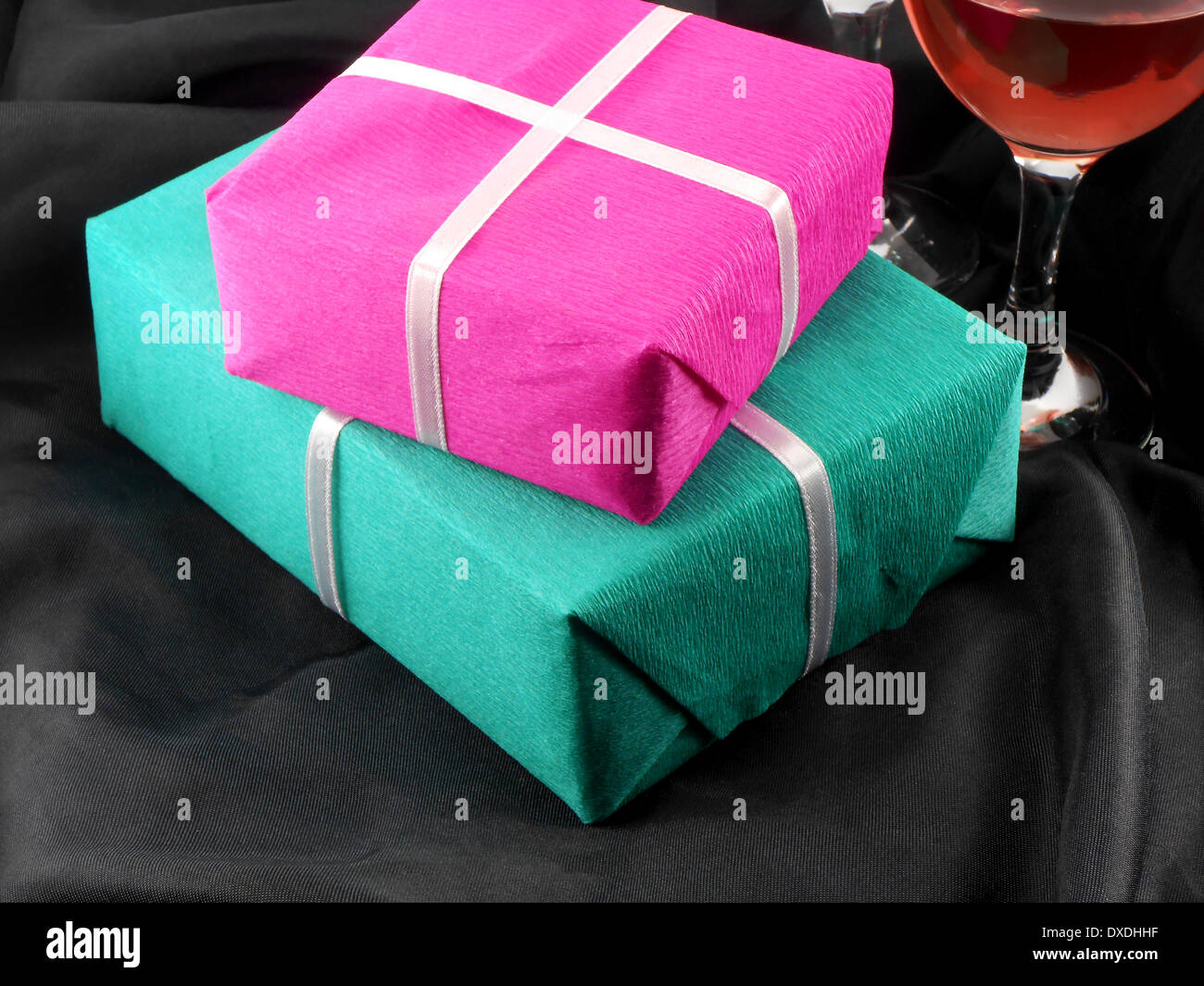champagne glasses and gift box set Stock Photo Alamy