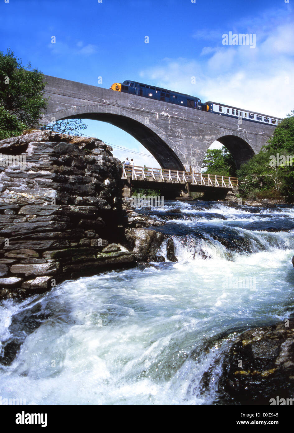 BR 1Coco1 Diesel crossing the river morar 1970's Stock Photo