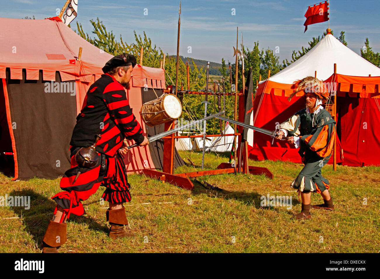 medieval camp, knightly sword fighting, fight show, Ronneburg, Main