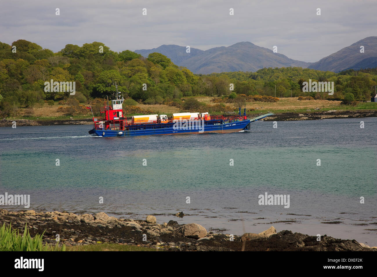 Glen Sanda Quarry barge carrying tankers, Loch Creran, Argyll Stock Photo