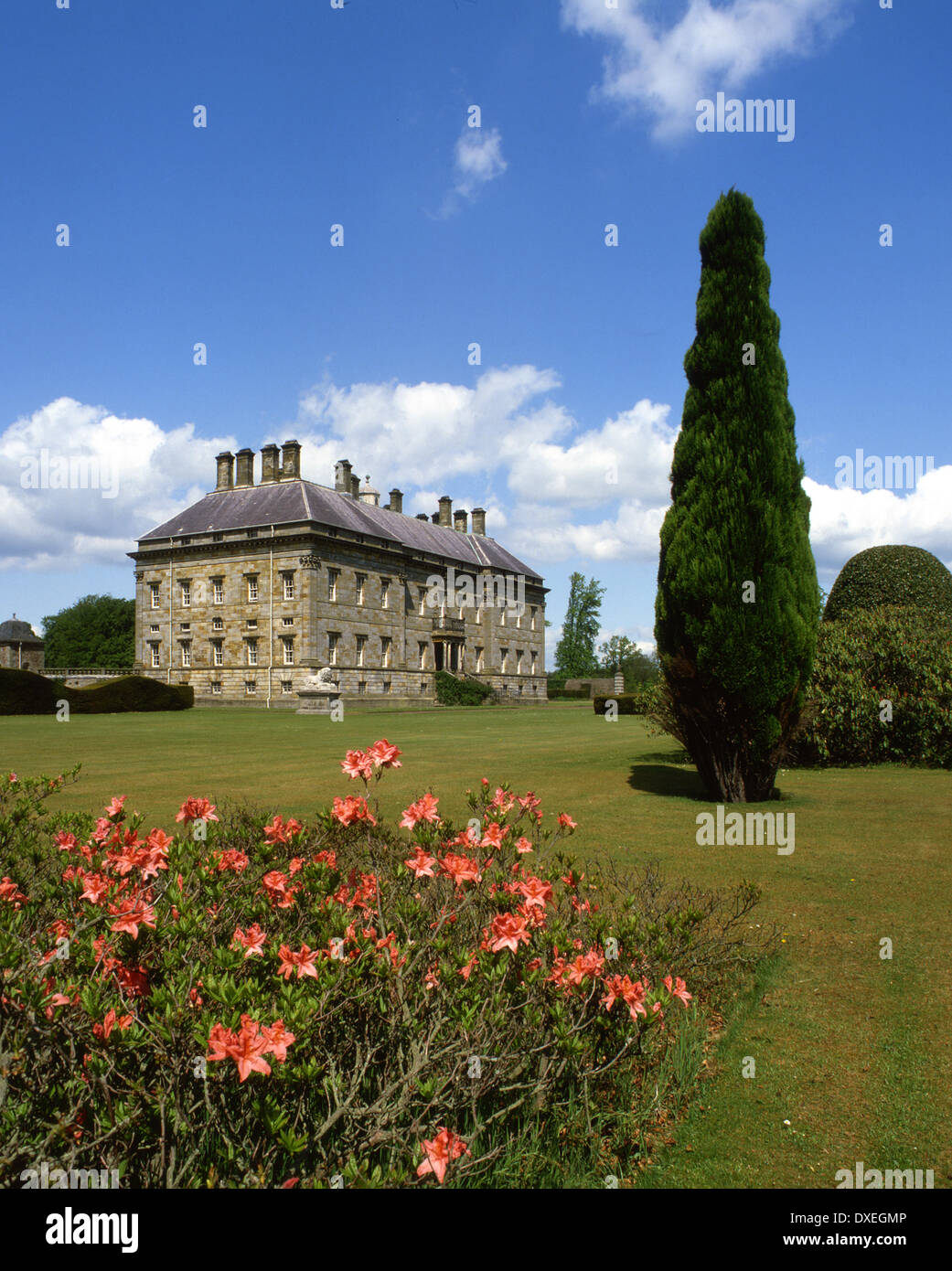 The 17th century Kinross House and Gardens which overlooks Loch Leven, Fife. Stock Photo