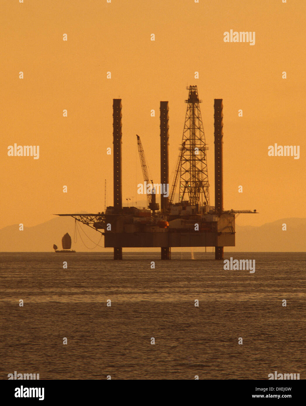 Offshore oil and gas production platforms Vietnam Stock Photo