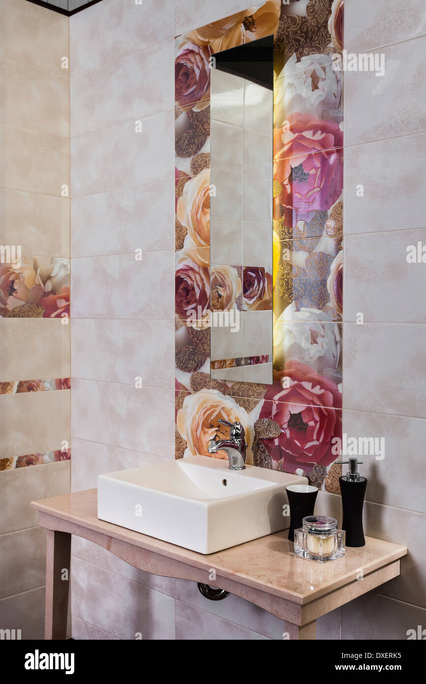 detail of a modern bathroom with tub and sink Stock Photo