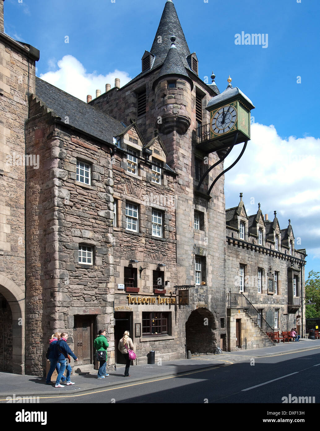 The old medieval tolbooth on the royal mile in Edinburgh city centre ...