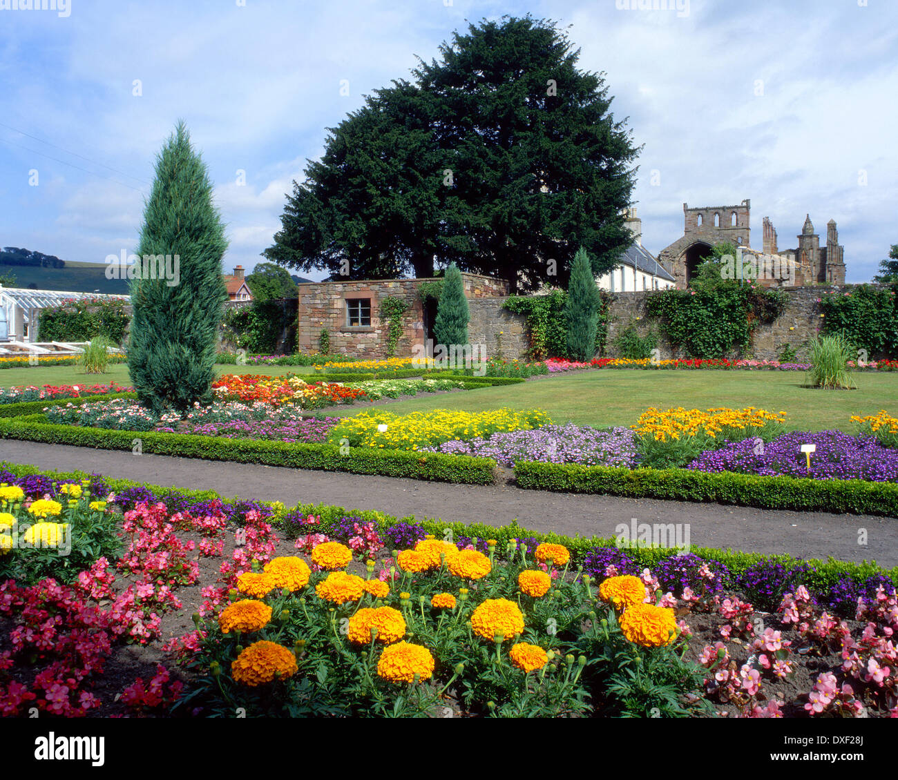Melrose town scottish borders hires stock photography and images Alamy