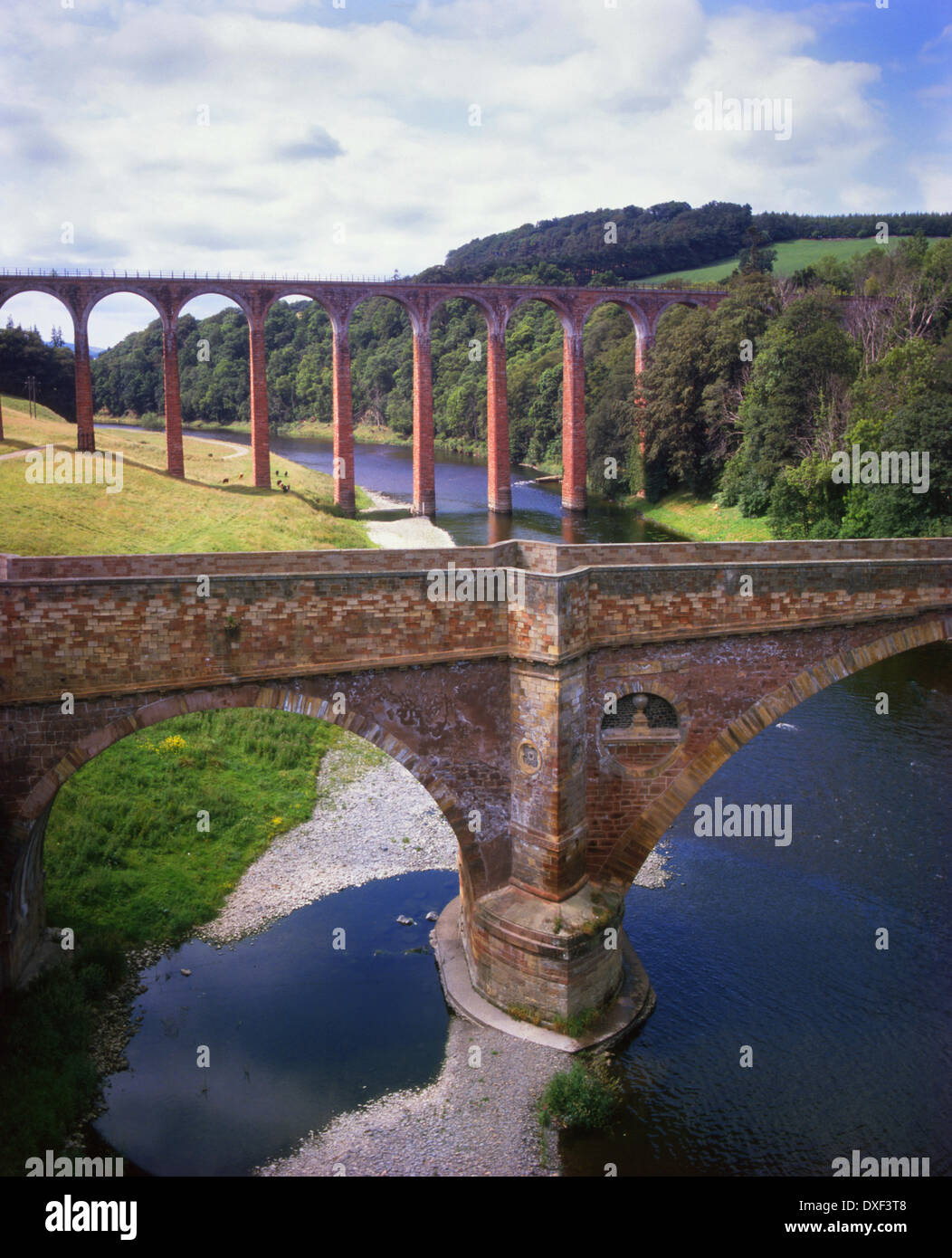 The river tweed near Newstead with rail viaduct and old road bridge
