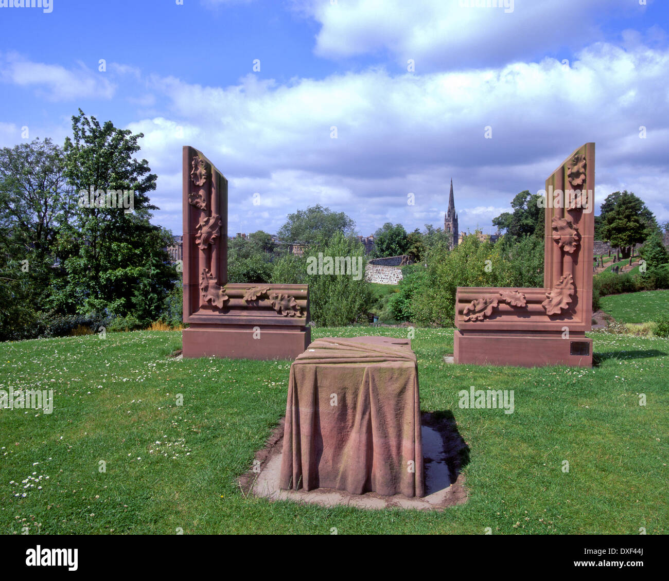 Frame sculpture, NorrieMillarPark, Rodney gardens, City of Perth