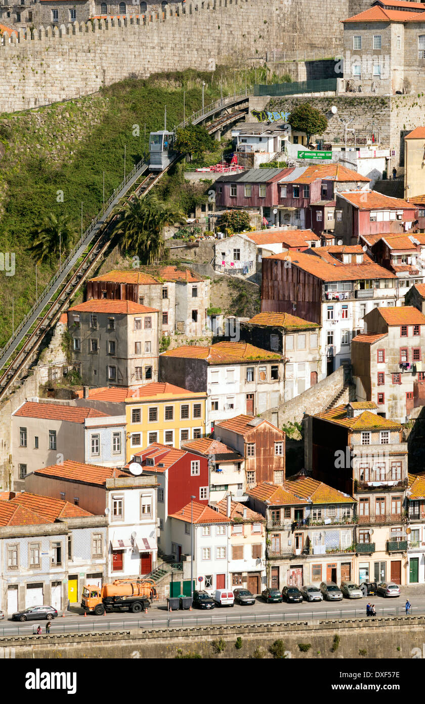 Funicular (cable railway) dos Guindais built in 1891 in the city of Porto, Portugal Stock Photo